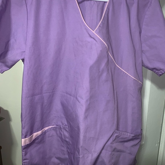 Womens scrub top - Picture 1 of 1